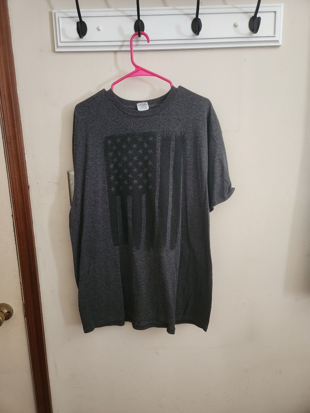 🎉 Men's Faded Flag Tee